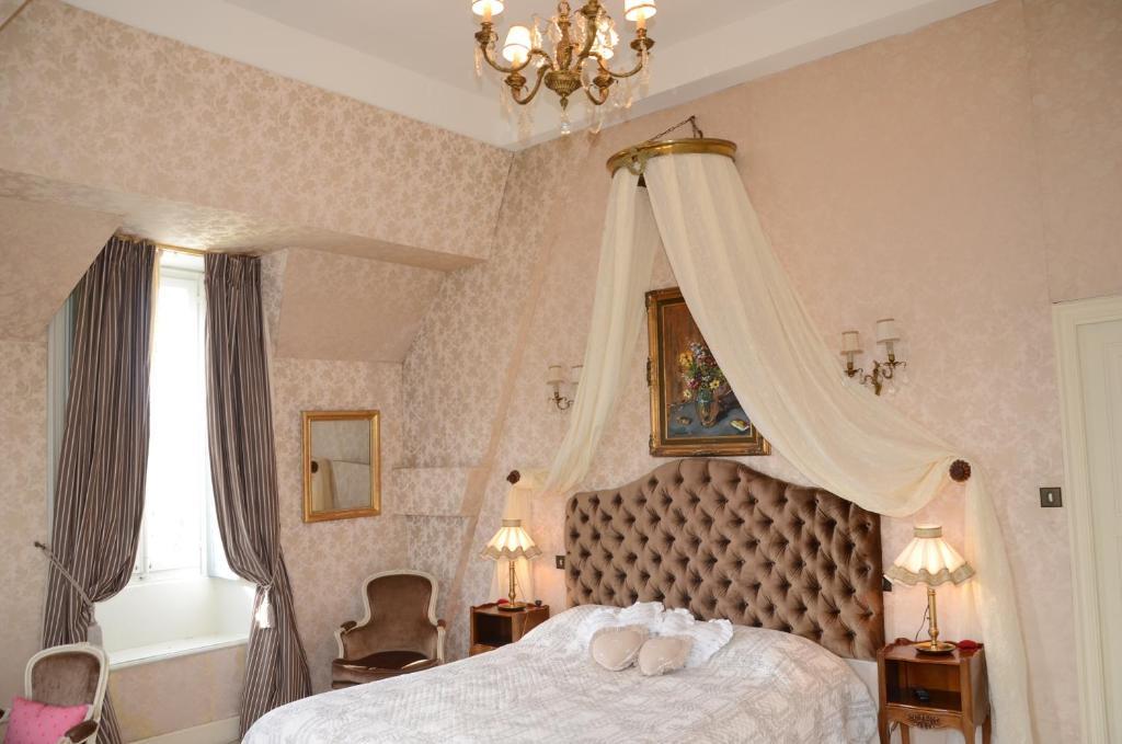 Chateau D'Urbilhac Lamastre Rom bilde